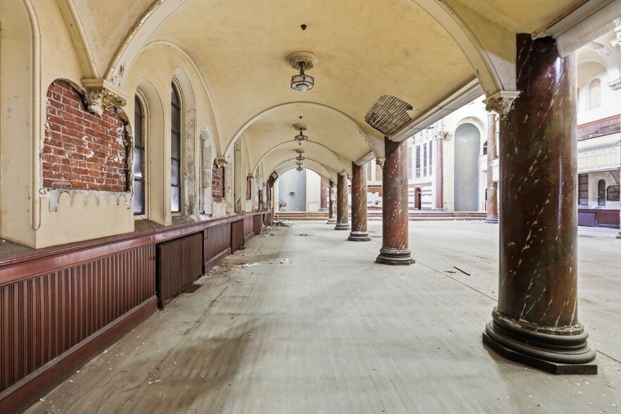 More Photos Of 126 Lawrence St, Lawrence Religious Facility For Sale