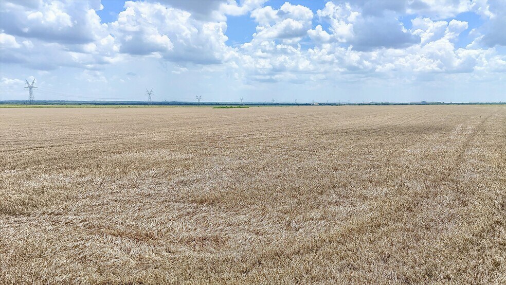 More Photos Of FM 902 & Wall Street, Howe Land For Sale