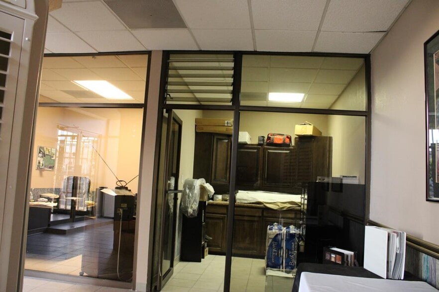 More Photos Of 11020 Argal Ct, El Paso Warehouse For Sale