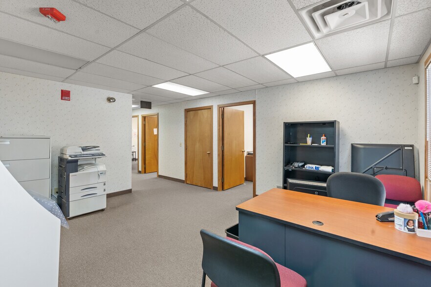More Photos Of 33 College Hill Rd, Warwick Apartments For Lease