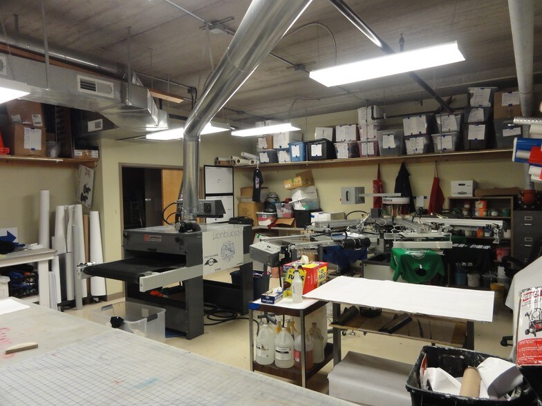 More Photos Of 871 S Arbor Vitae, Edwardsville General Retail For Lease