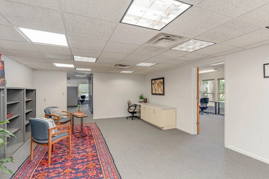 More Photos Of 11231 Cornell Park Dr, Cincinnati Office For Lease