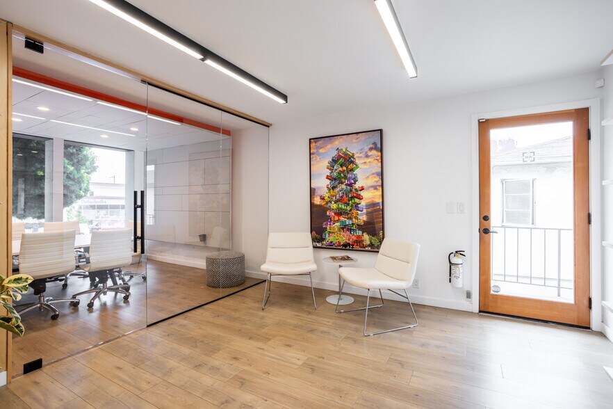 More Photos Of 12421 Venice Blvd, Los Angeles Loft Creative Space For Lease