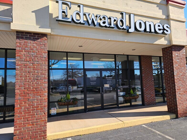More Photos Of 420 The Parkway, Greer General Retail For Sale