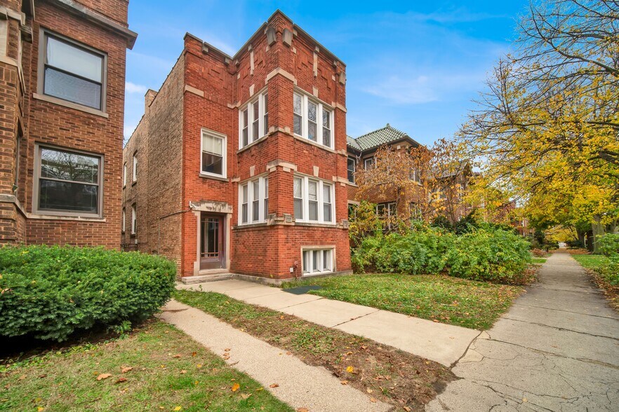 More Photos Of 6447 N Glenwood Ave, Chicago Multifamily For Sale