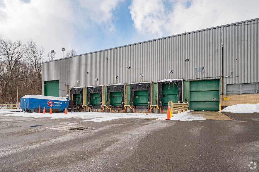 More Photos Of 1400 Lowell St, Elyria Manufacturing For Lease