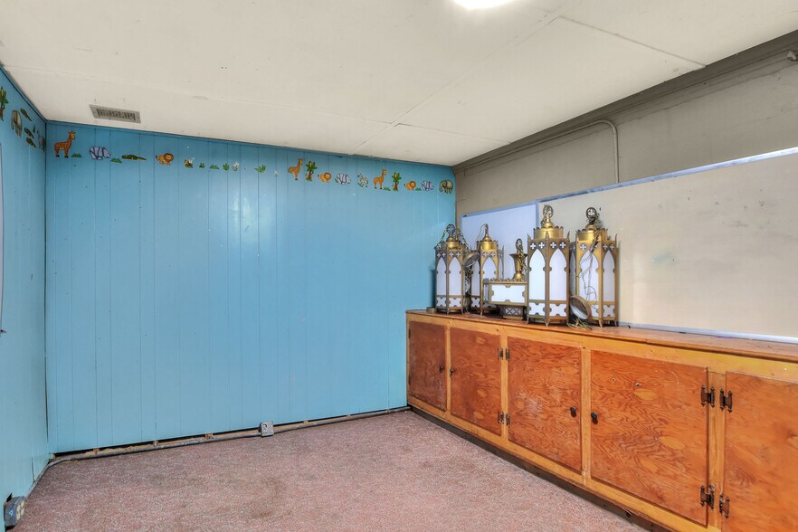 More Photos Of 1649 3rd St SW, Winter Haven Religious Facility For Lease