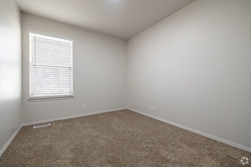 More Photos Of 275 S Fort Ln, Layton Apartments For Sale