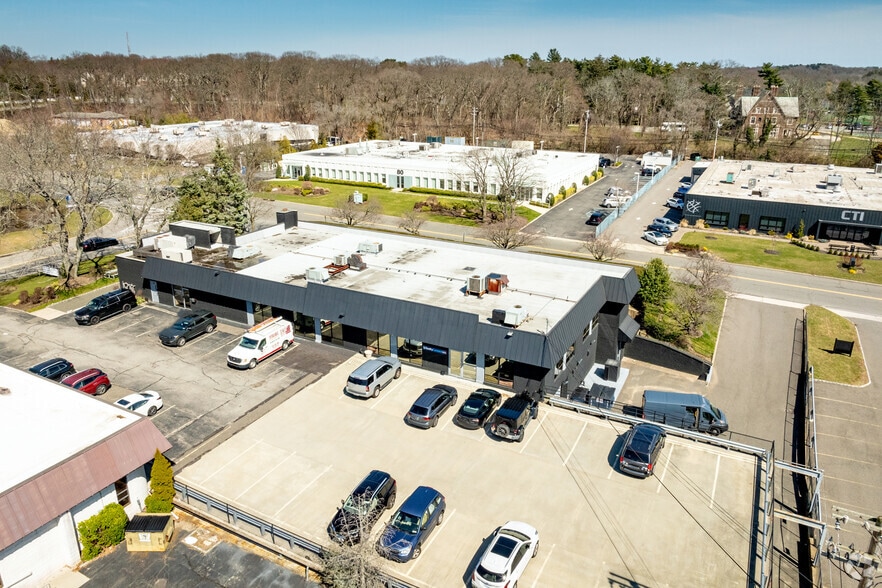 More Photos Of 1 Crossways Park Dr, Woodbury Warehouse For Sale