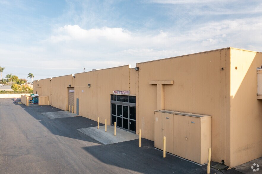 More Photos Of 16672-16732 Beach Blvd, Huntington Beach Unknown For Lease