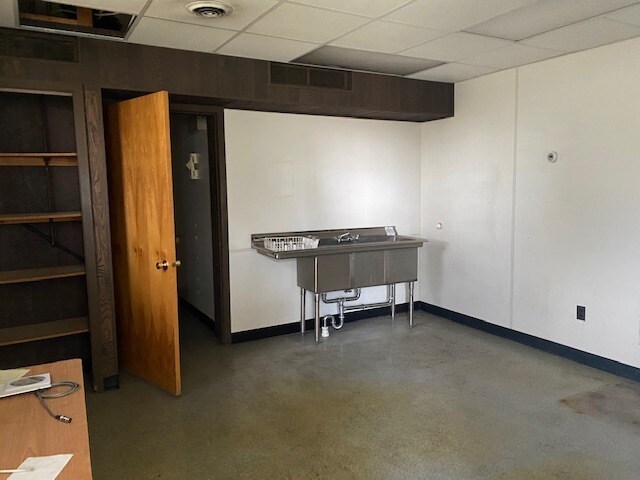 More Photos Of 708 McAteer St, Houtzdale General Retail For Sale