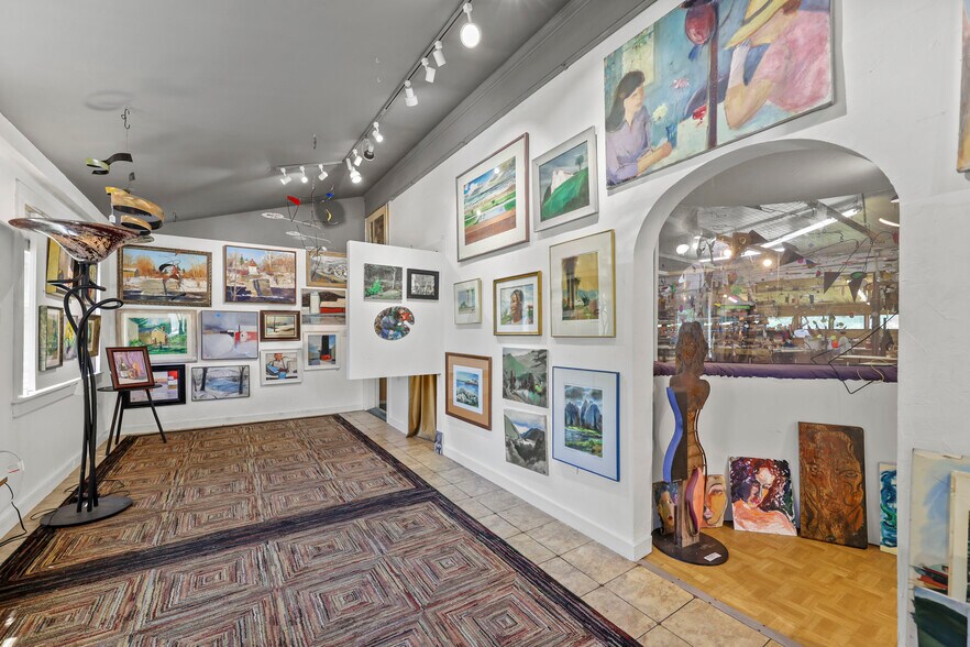 More Photos Of 8 Center St, West Stockbridge Restaurant For Sale