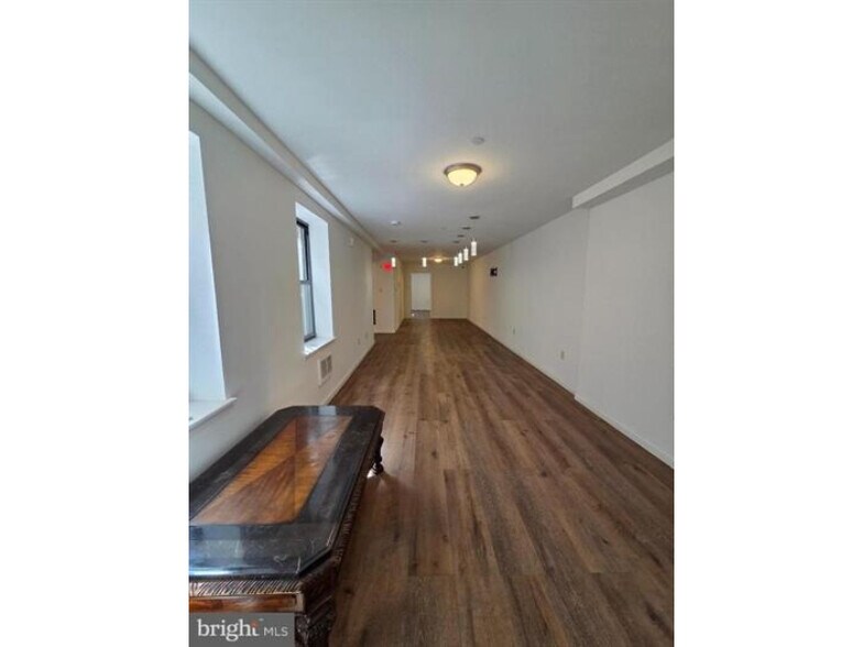 More Photos Of 804 Franklin St, Reading Office For Lease