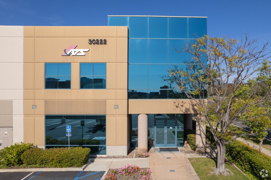 More Photos Of 30222 Esperanza, Rancho Santa Margarita Warehouse For Lease