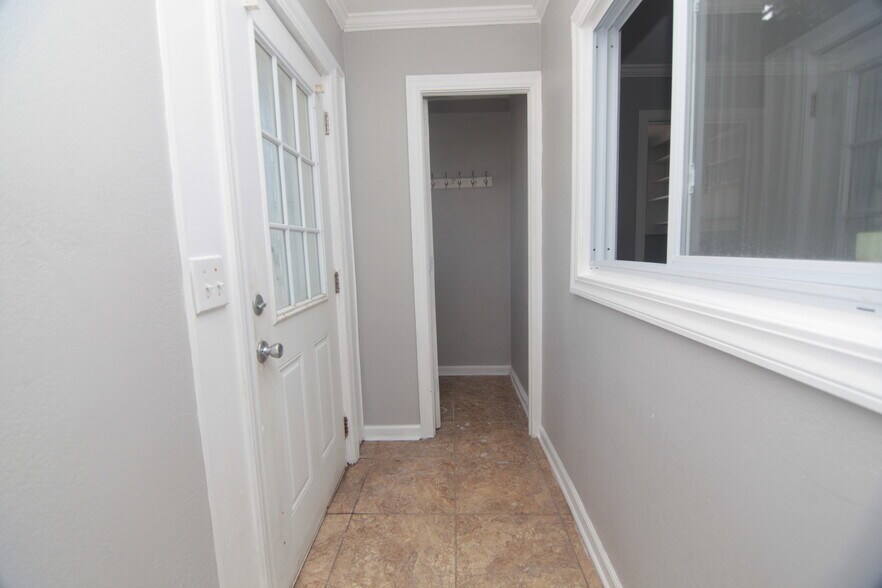 More Photos Of 124 3rd Ave W, Milan Office For Sale