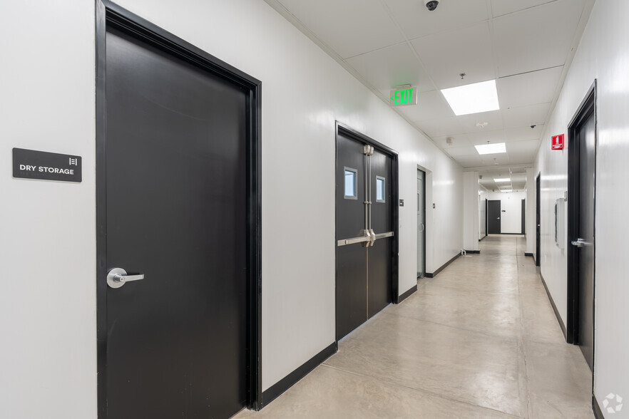 More Photos Of 6222 San Fernando Rd, Glendale Restaurant For Lease