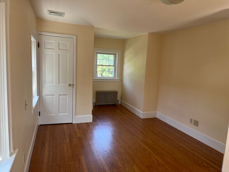 More Photos Of 188 Airport Rd, Warwick Office Residential For Sale