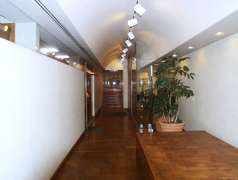 More Photos Of 1215 Spruce St, Boulder Office For Sale