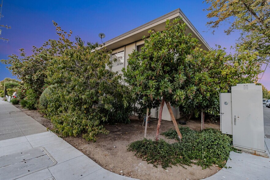 More Photos Of 500 N San Mateo Dr, San Mateo Apartments For Sale
