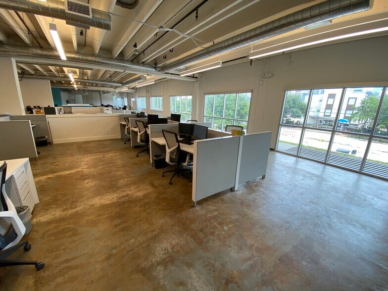 More Photos Of 2808 Caroline St, Houston Coworking Space