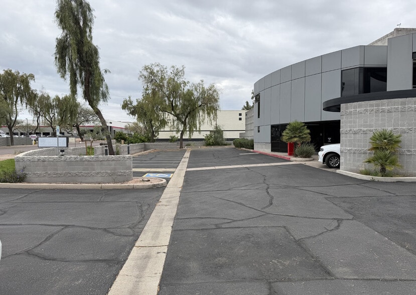 More Photos Of 7135 S Harl Ave, Tempe Service For Lease
