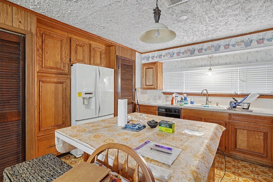 More Photos Of 7833 Almeda Genoa Rd, Houston Land For Sale