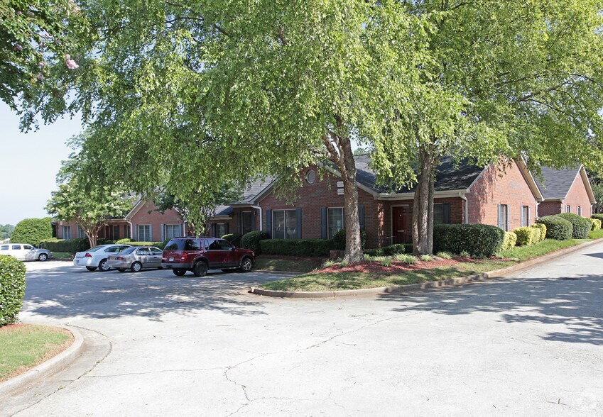 More Photos Of 540 SE Powder Springs St, Marietta Office Residential For Sale