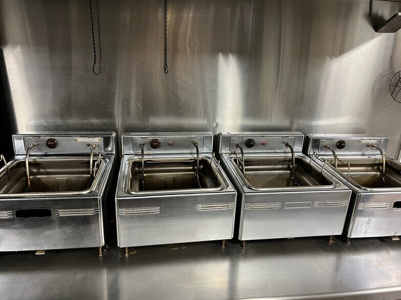 More Photos Of 26646 S 555 St, Fullerton Restaurant For Sale