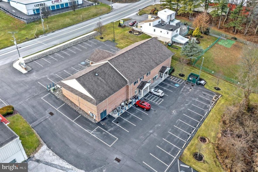 2793 S Queen St, Dallastown, PA 17313 Retail For Lease