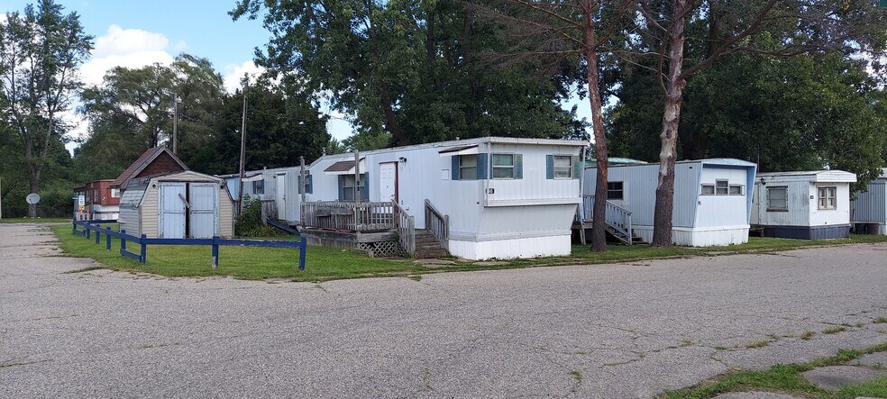 More Photos Of 5125 N Center Rd, Flint Manufactured Housing Mobile Home Park For Sale