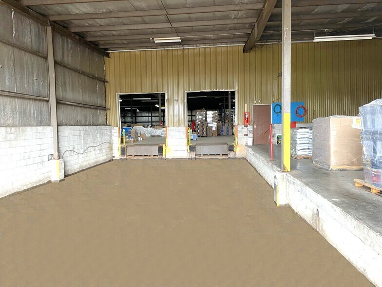 More Photos Of 455 W Longview Ave, Mansfield Warehouse For Lease