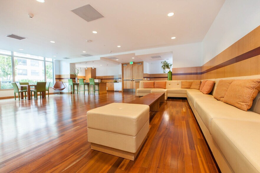 More Photos Of 100 Grand Ave, Oakland Apartments For Lease