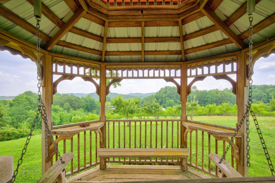 More Photos Of 1661 Turner Spur Rd, Fancy Gap Healthcare For Sale