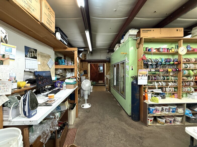 More Photos Of 421 N Spruce St, Abilene Freestanding For Sale