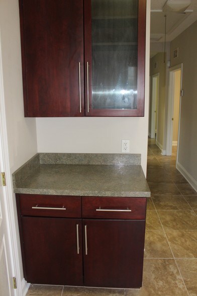 More Photos Of 12627 San Jose Blvd, Jacksonville Medical For Lease