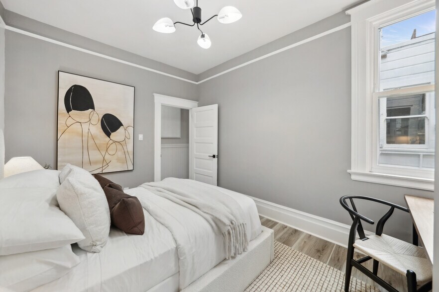 More Photos Of 17-19 Card Aly, San Francisco Apartments For Sale