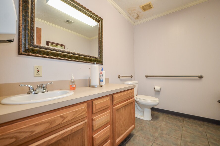 More Photos Of 9802 Homestead Rd, Houston Medical For Lease