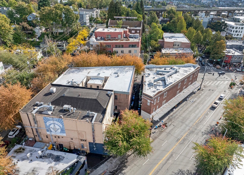 More Photos Of 3516 Fremont Pl N, Seattle General Retail For Lease