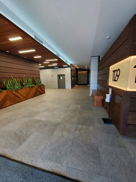 More Photos Of 1129 Northern Blvd, Manhasset Medical For Lease