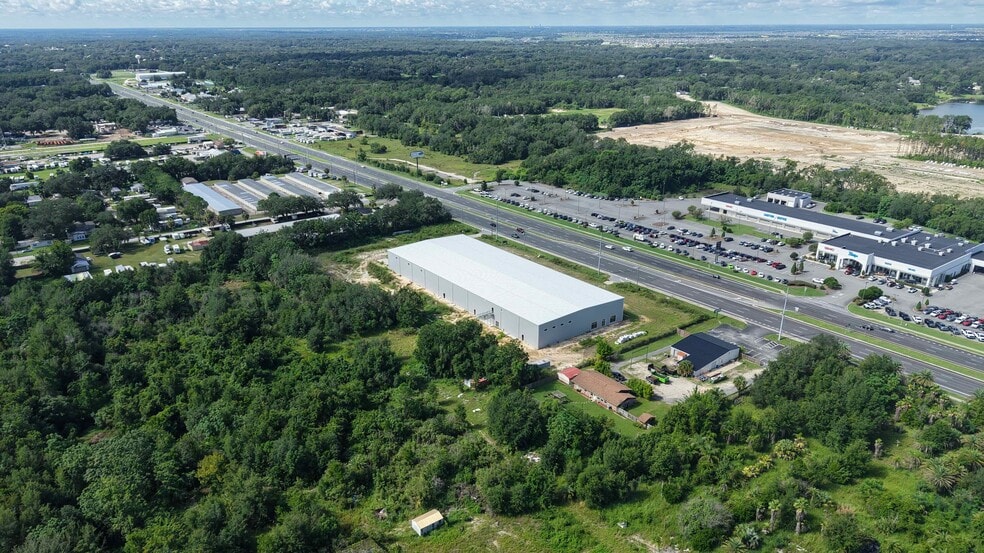 Primary Photo Of 2221 US-441, Fruitland Park Showroom For Sale