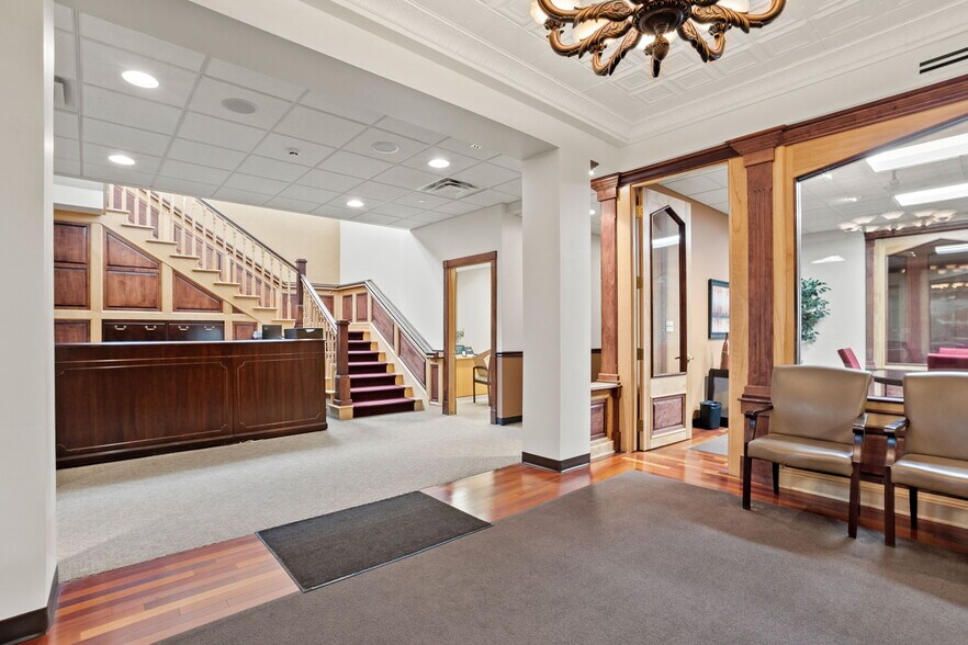 More Photos Of 309 Court Ave, Des Moines Office For Lease