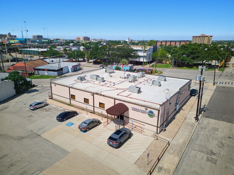 More Photos Of 816-818 Lexington Ave, San Antonio Medical For Sale