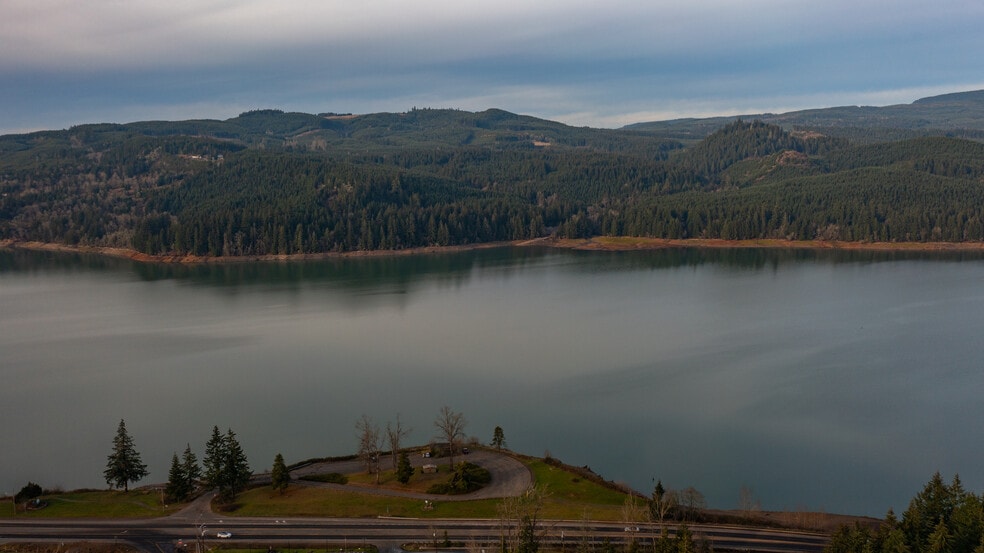 More Photos Of 6331 Lake Pointe Wy, Sweet Home Lodge Meeting Hall For Sale