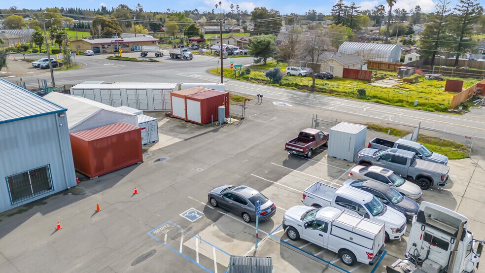More Photos Of 25533 N Highway 99, Acampo Service For Sale