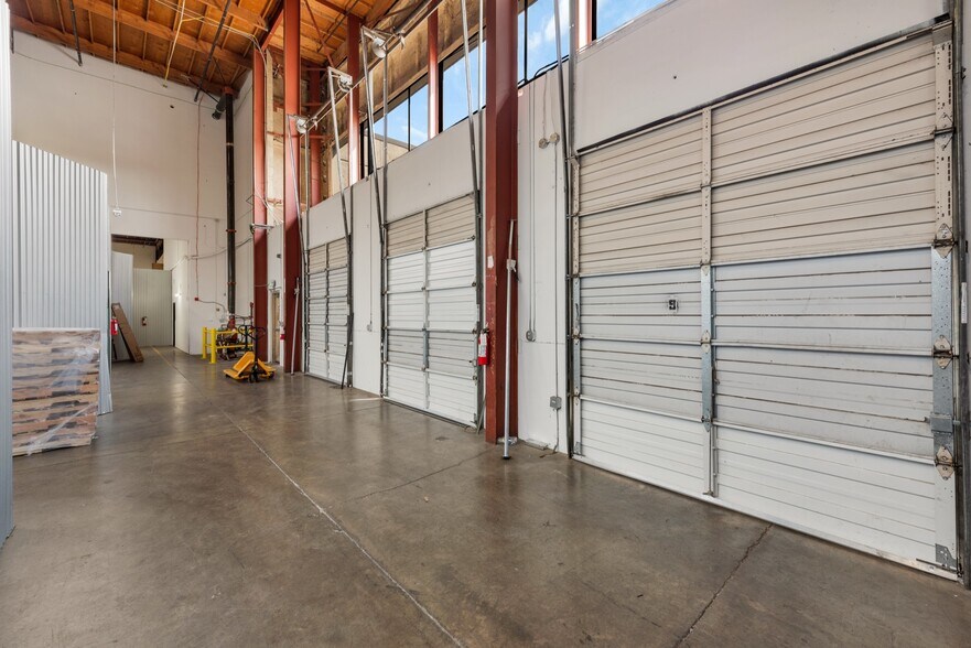 More Photos Of 18255 Segale Park Drive B, Tukwila Warehouse For Lease