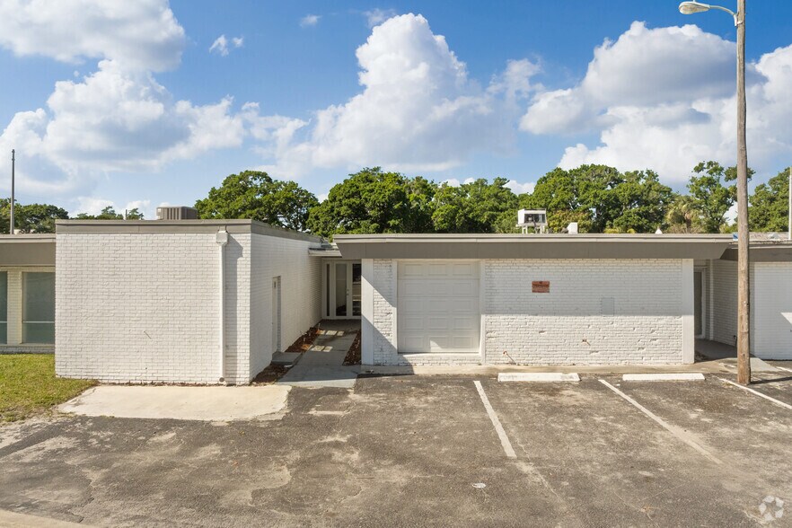 More Photos Of 1800 Okeechobee Rd, Fort Pierce Funeral Home For Sale
