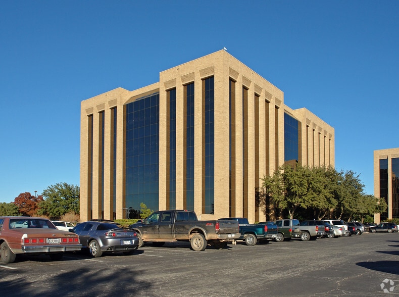 More Photos Of 1 Village Dr, Abilene Office For Lease