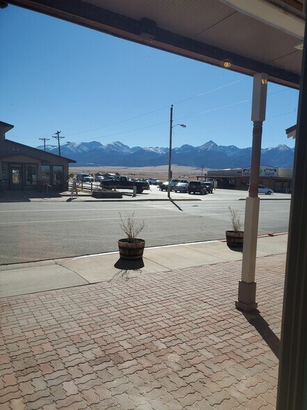 More Photos Of 95 Main St, Westcliffe Restaurant For Lease