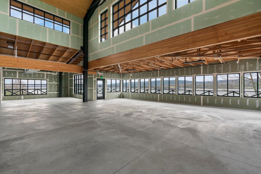 More Photos Of 254 Hendrickson Dr, Kalama Restaurant For Lease