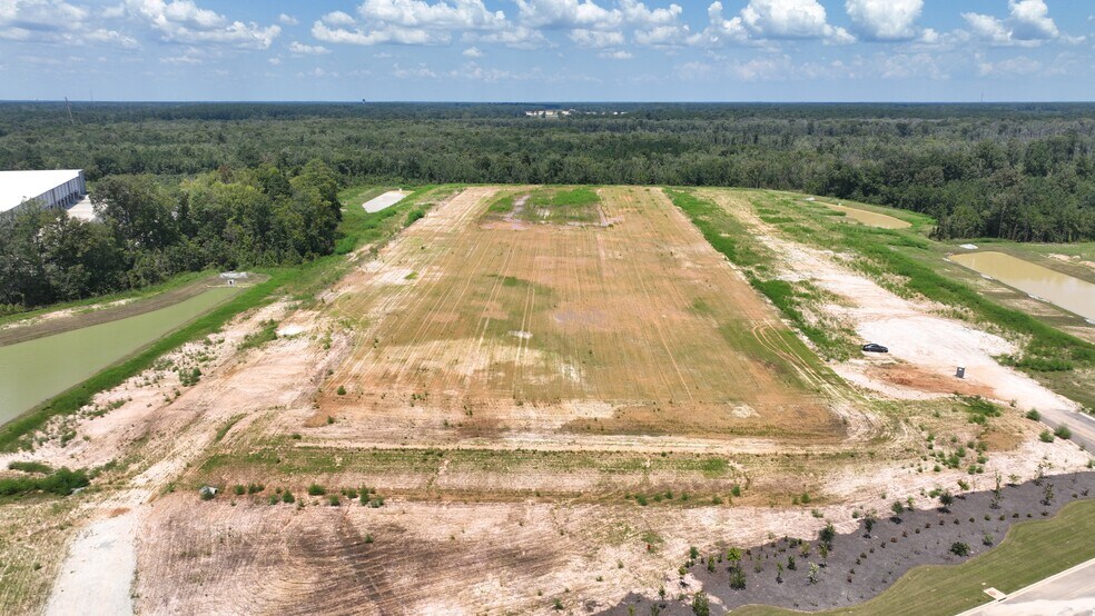 More Photos Of 420 Strathmore Rd, Summerville Unknown For Lease